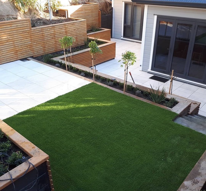 imgi_12_lawn-pic-4_orig